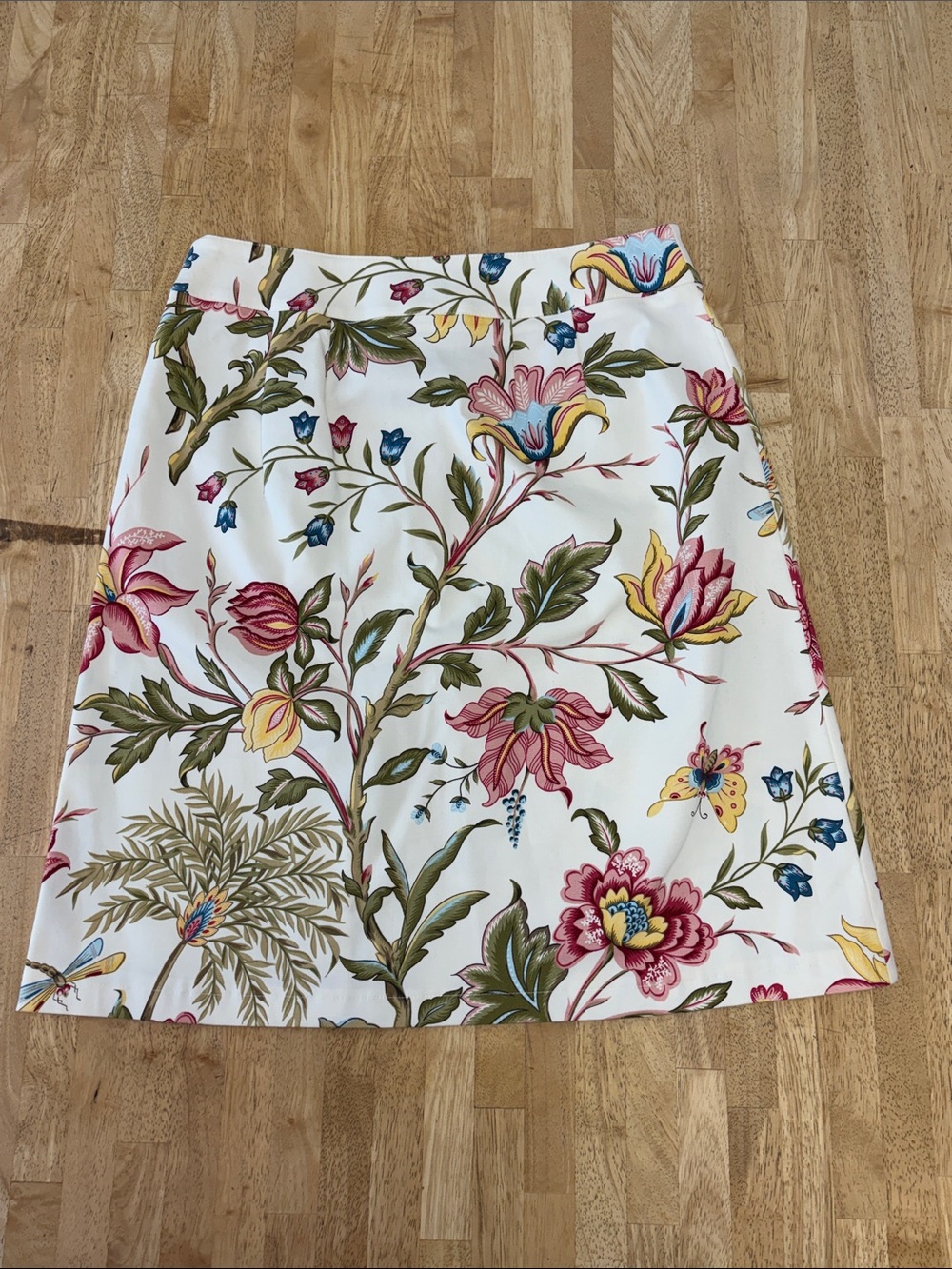 NWOT Talbots Vintage Cream A-Line Skirt with Pink, Yellow & Green Floral Print - Picture 6 of 6